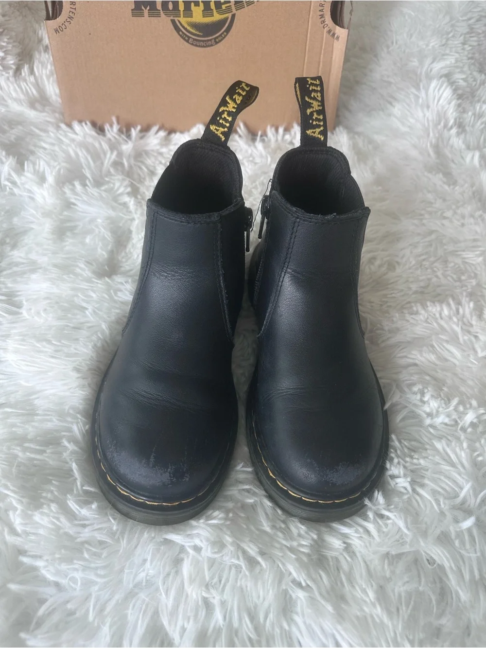 Used Dr. Martens Kids Black Leather Chelsea Boots size 13